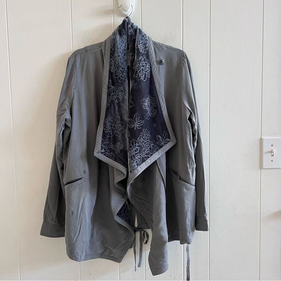 Sundance Sebille Velvet Wrap Jacket - Picture 2 of 11